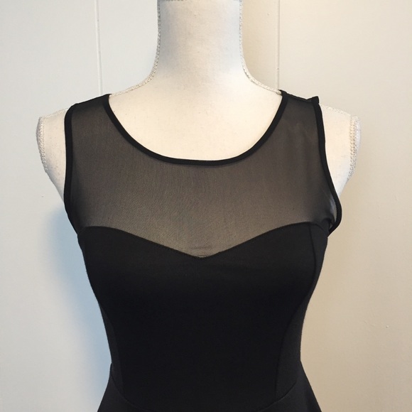 Forever 21 black dress size small. - Picture 2 of 6